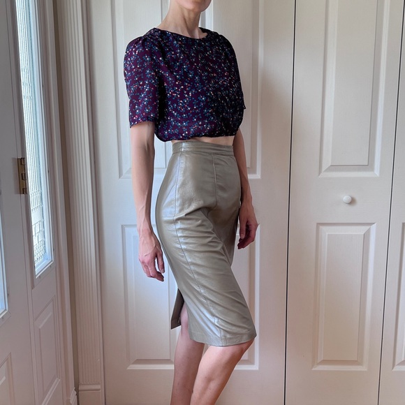Vintage Norma Leather High Waisted Skirt - Picture 5 of 7